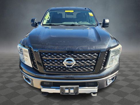 Used 2016 Nissan Titan PRO-4X image 3
