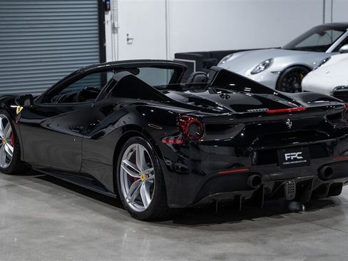 Used 2018 Ferrari 488 Spider RWD image 73