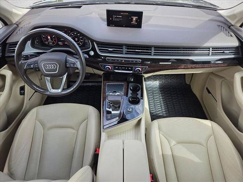 Used 2018 Audi Q7 3.0T Prestige w/ Prestige Package AWD/4WD image 25
