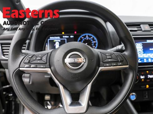 Used 2023 Nissan Leaf S image 10