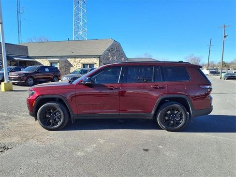 Certified 2025 Jeep Grand Cherokee L Laredo image 20