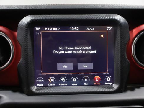 Certified 2020 Jeep Gladiator Rubicon AWD/4WD image 24
