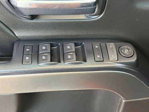 Used 2018 Chevrolet Silverado 1500 LT w/ All Star Edition image 43