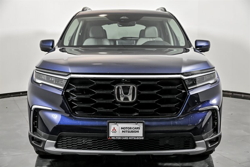Used 2023 Honda Pilot Elite image 4
