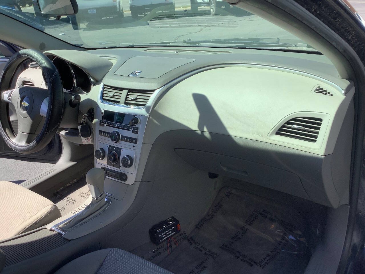 Used 2011 Chevrolet Malibu LS FWD image 27