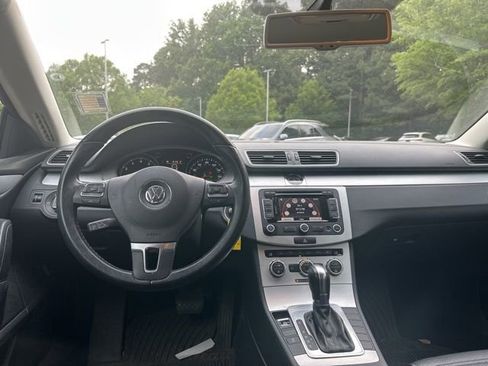 Used 2014 Volkswagen CC Sport FWD image 11