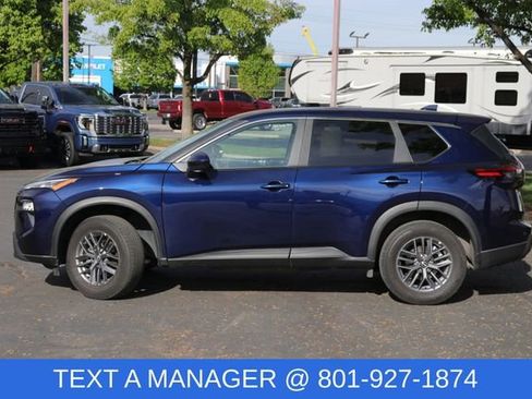 Used 2026 Nissan Rogue SV AWD/4WD image 3