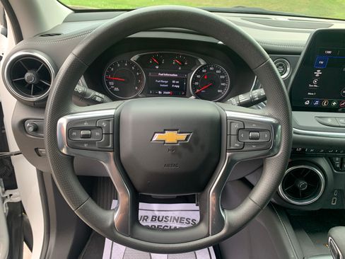 Used 2023 Chevrolet Blazer LT w/ Convenience Package FWD image 15