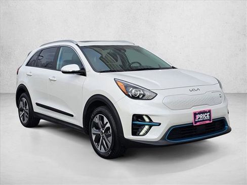 Used 2022 Kia Niro EX Premium image 7