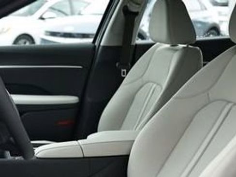 New 2025 Hyundai Sonata SEL image 7