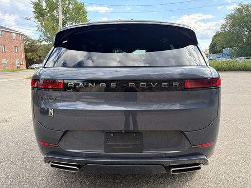 Used 2025 Land Rover Range Rover Sport Dynamic SE AWD/4WD image 6