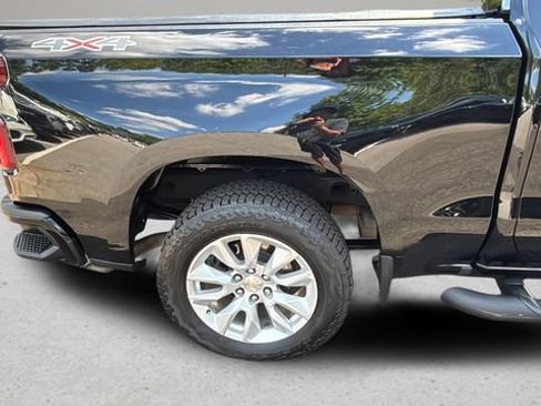 Used 2022 Chevrolet Silverado 1500 Custom w/ Safety Confidence Package AWD/4WD image 34