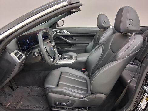Used 2025 BMW 430i xDrive Convertible AWD/4WD image 3