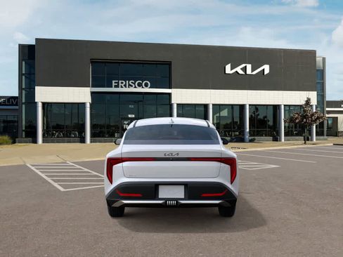 New 2026 Kia K4 LXS FWD image 5