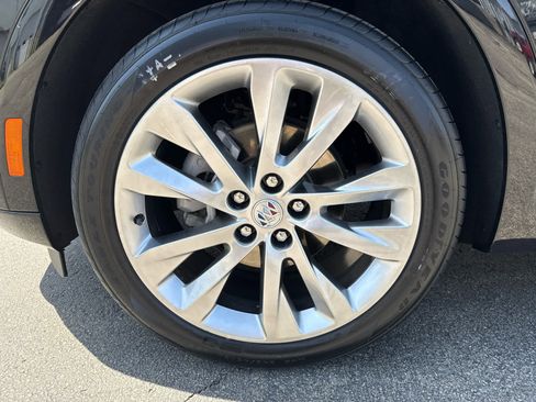 Used 2023 Buick Envision Avenir AWD/4WD image 9