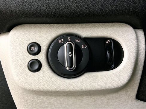 Used 2019 MINI Cooper Clubman S w/ Starlight Blue Edition FWD image 34