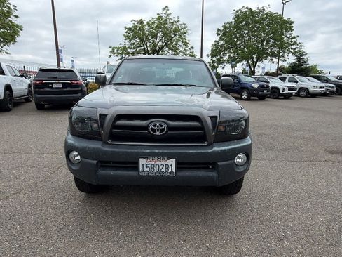 Used 2008 Toyota Tacoma PreRunner RWD image 2