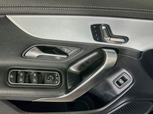 Used 2025 Mercedes-Benz CLA 250 image 15