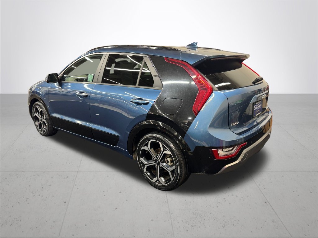 Used 2023 Kia Niro SX Touring FWD image 4