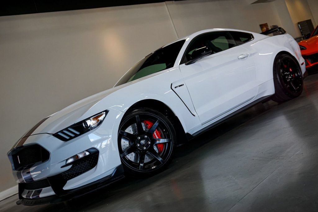 Used 2016 Ford Mustang Shelby GT350R w/ GT350R Equipment Group 920A RWD image 88