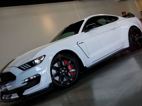 Used 2016 Ford Mustang Shelby GT350R w/ GT350R Equipment Group 920A RWD image 88