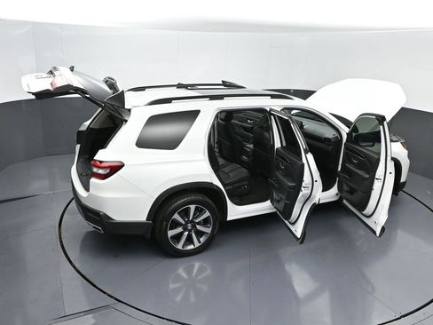 Used 2023 Honda Pilot Touring image 53