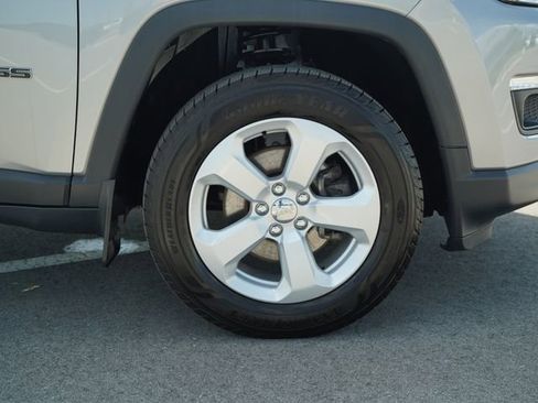 Used 2020 Jeep Compass Latitude w/ Cold Weather Group image 43