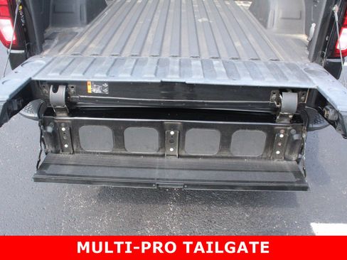 Used 2022 GMC Sierra 1500 Elevation w/ LPO, Elevation Black Package AWD/4WD image 9