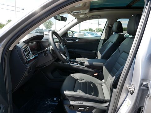 New 2026 Volkswagen Atlas SEL image 5