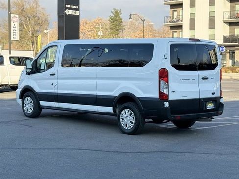 Used 2023 Ford Transit 350 XLT RWD image 5