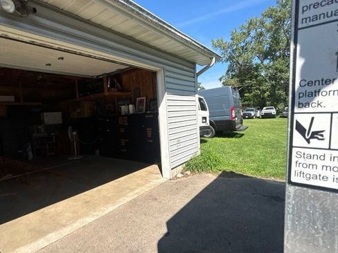 Used 2021 Chevrolet Express 3500 w/ Power Convenience Package RWD image 21