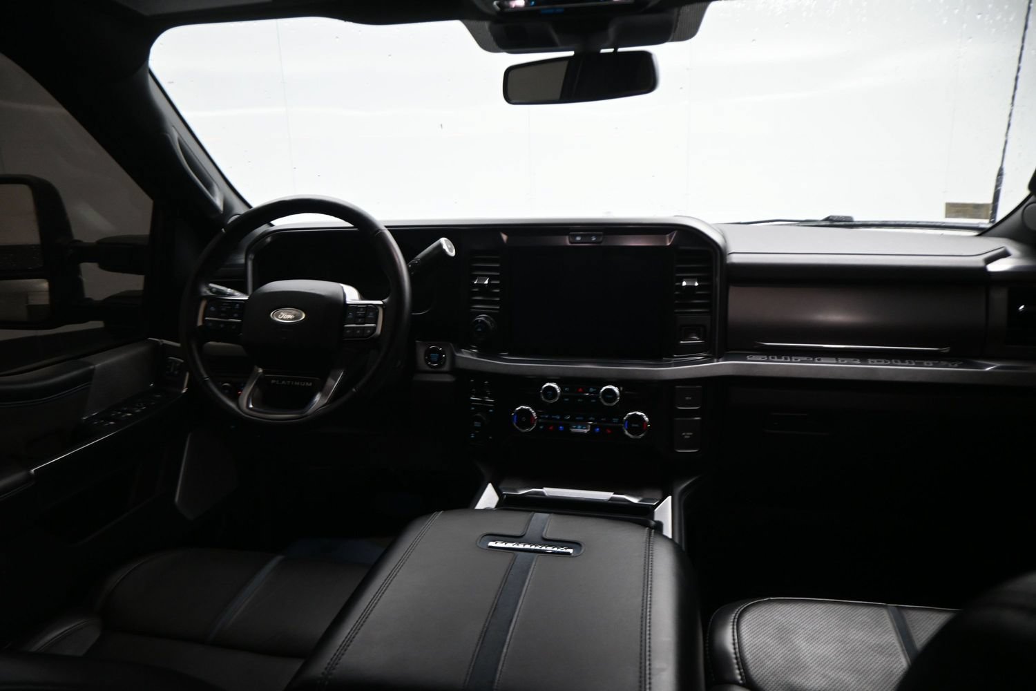 Used 2025 Ford F250 Platinum AWD/4WD image 17