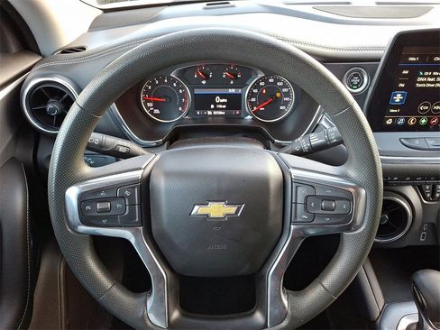 Used 2023 Chevrolet Blazer LT image 19