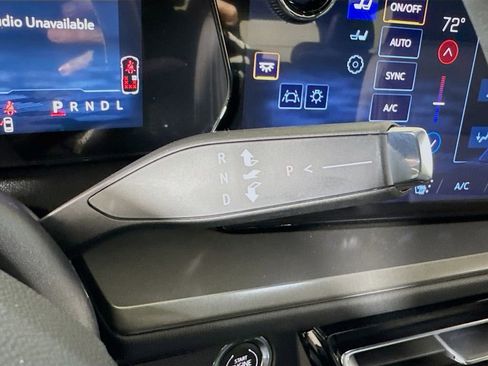 New 2026 Chevrolet Traverse LT w/ Enhanced Driving Package image 11