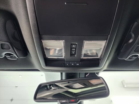 Used 2017 Dodge Challenger SRT Hellcat RWD image 40