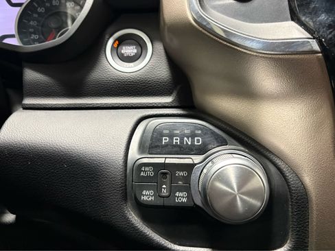 Used 2019 RAM 1500 Laramie AWD/4WD image 25