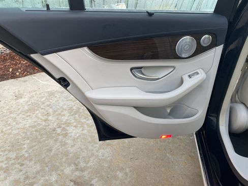 Used 2015 Mercedes-Benz C 300 4MATIC Sedan image 35