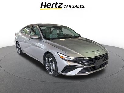 Used 2025 Hyundai Elantra Limited