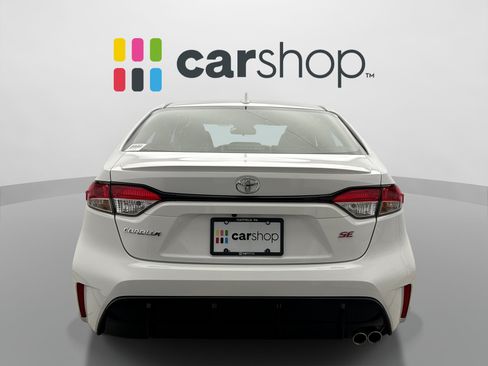 Used 2026 Toyota Corolla SE FWD image 4