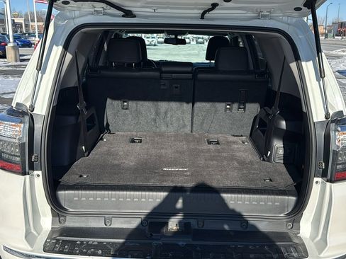 Used 2015 Toyota 4Runner Limited image 23