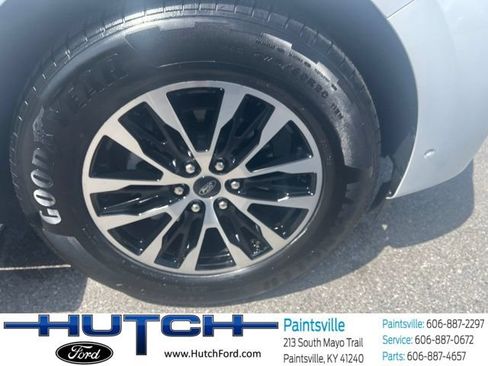Used 2025 Ford Expedition Platinum AWD/4WD image 64
