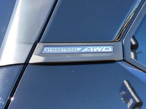 Used 2025 Subaru Forester Limited AWD/4WD image 9