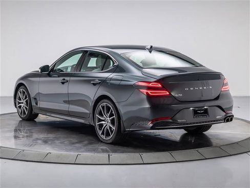 Used 2023 Genesis G70 2.0T RWD image 3