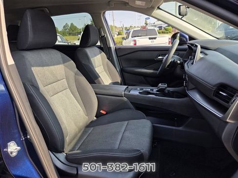 Certified 2026 Nissan Rogue SV FWD image 18