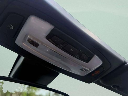 Used 2020 BMW 230i xDrive Convertible w/ Premium Package image 19