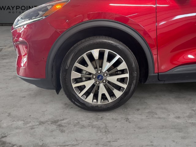 Used 2020 Ford Escape Titanium AWD/4WD image 24