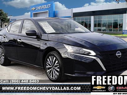 Used 2025 Nissan Altima 2.5 SV