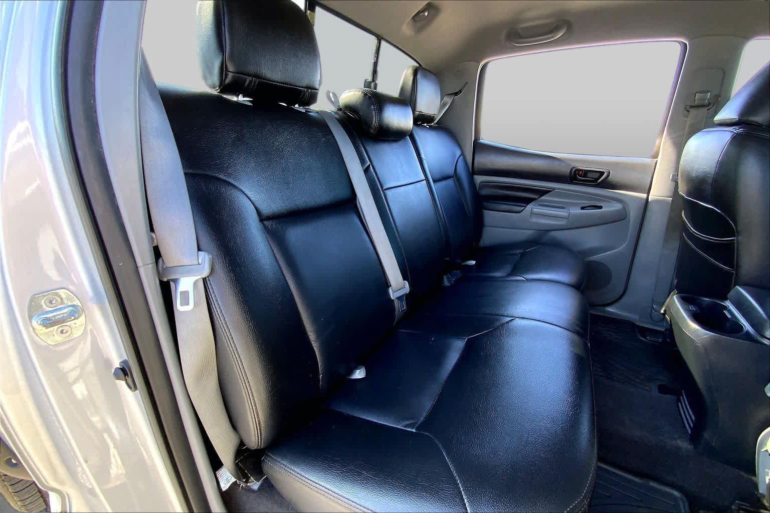 Used 2013 Toyota Tacoma PreRunner w/ SR5 Pkg RWD image 18
