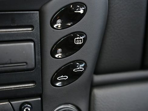 Used 2001 Porsche Boxster image 47