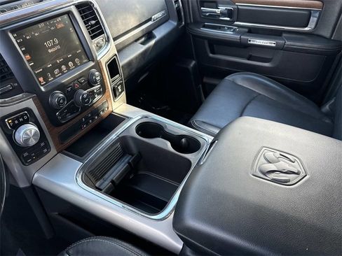 Used 2016 RAM 1500 Laramie image 6